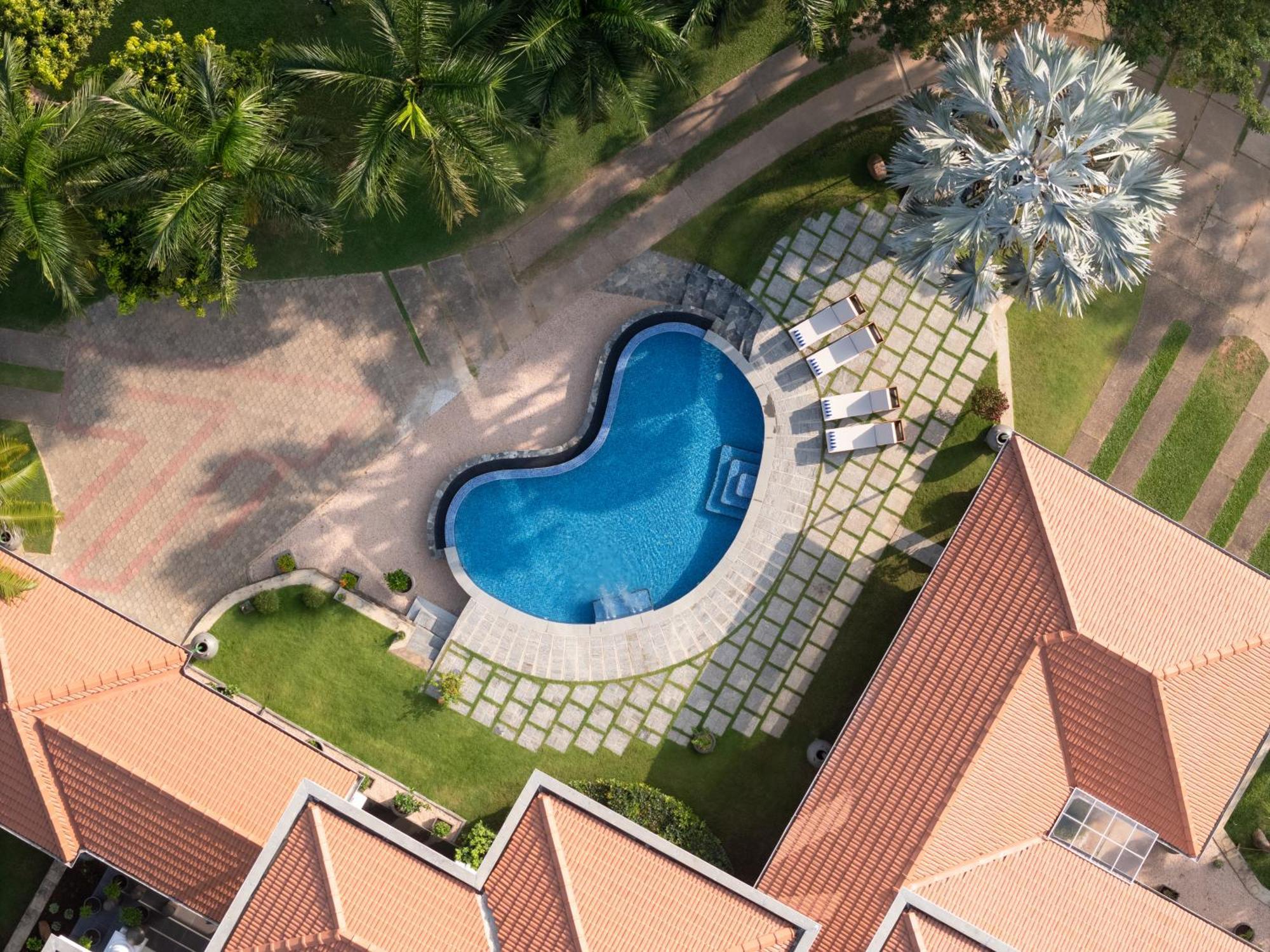Regal Rivera Villa Negombo Exterior photo
